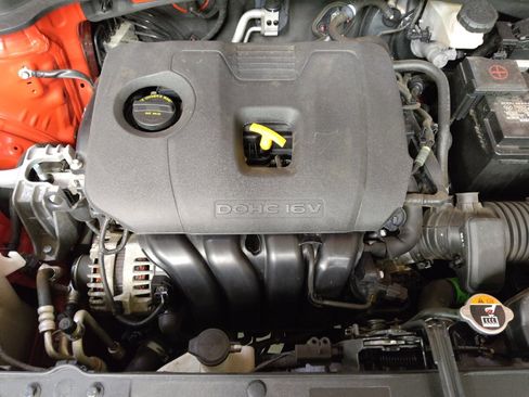 Used 2020 Kia Soul LX FWD image 30