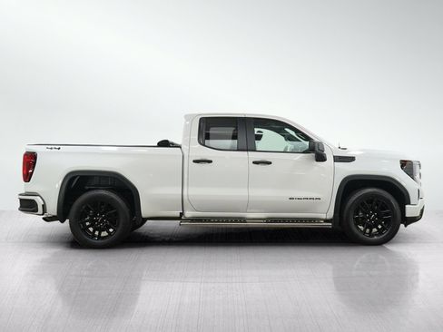 Used 2023 GMC Sierra 1500 Pro w/ Graphite Edition AWD/4WD image 6