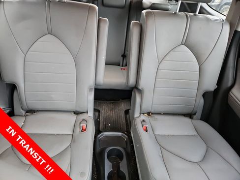 Used 2021 Toyota Highlander XLE image 20