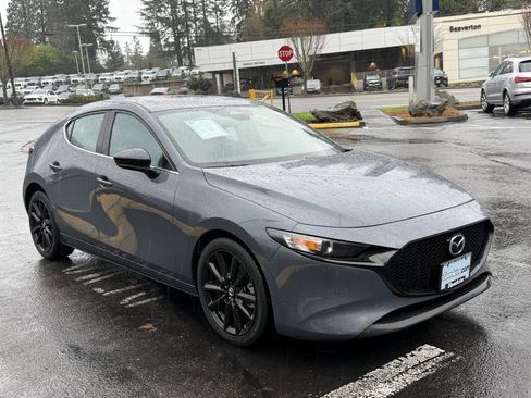 Used 2024 MAZDA MAZDA3 s image 2