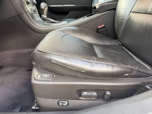 Used 2010 Chevrolet Malibu LTZ FWD image 11