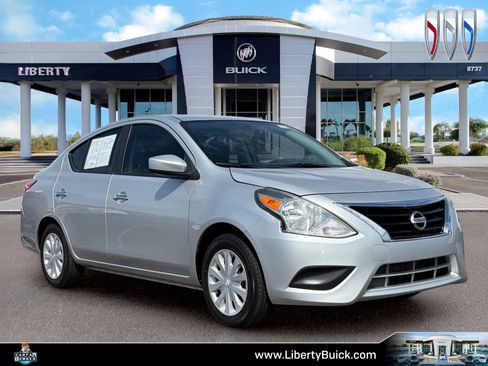 Used 2019 Nissan Versa SV FWD image 1