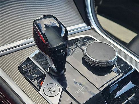 Used 2022 BMW 840i Convertible RWD image 12