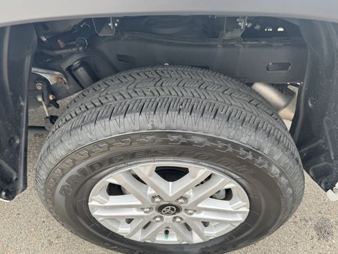 Used 2025 Toyota Tundra SR5 w/ SR5 Premium Package AWD/4WD image 10
