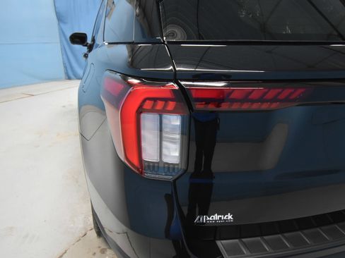 New 2026 Ford Explorer ST-Line AWD/4WD image 41