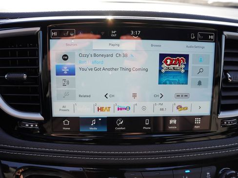 New 2026 Chrysler Pacifica Select w/ S Appearance Package image 15