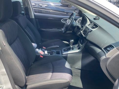 Used 2019 Nissan Sentra SV FWD image 17