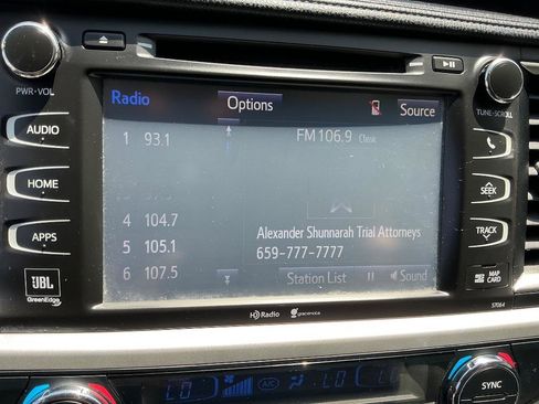 Used 2014 Toyota Highlander Limited FWD image 25