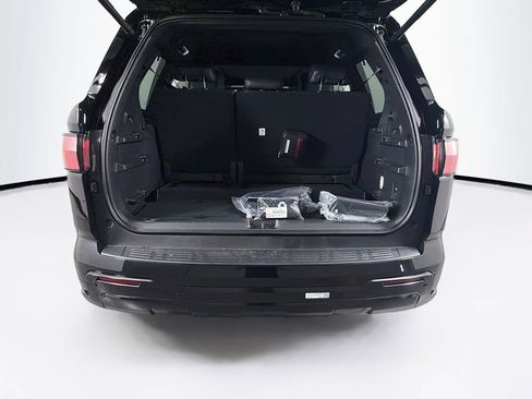 New 2026 Toyota Sequoia Platinum AWD/4WD image 25