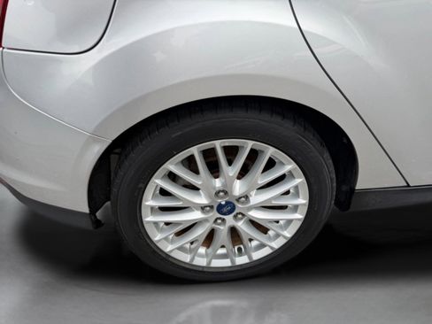 Used 2014 Ford Focus Titanium FWD image 37