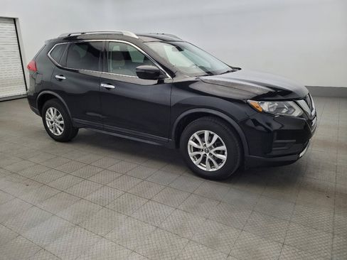 Used 2017 Nissan Rogue SV image 11
