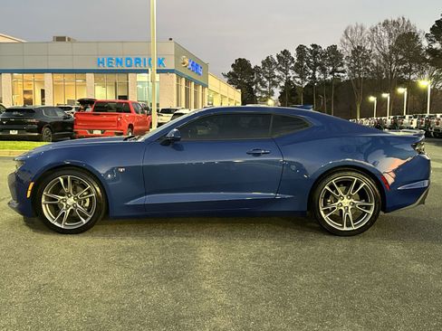 Used 2019 Chevrolet Camaro LT w/ RS Package image 7