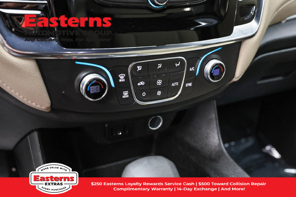 Used 2023 Chevrolet Traverse LS FWD image 18