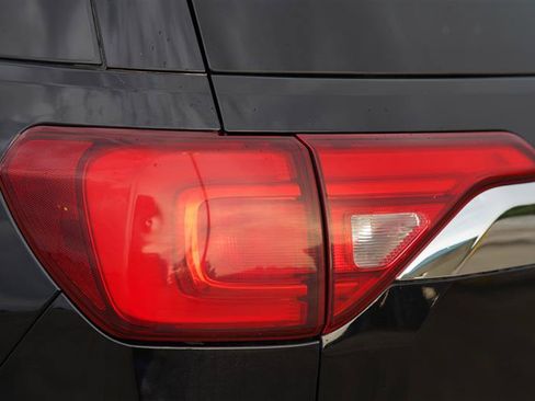 Used 2017 GMC Acadia Denali AWD/4WD image 27