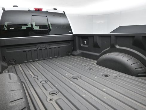 New 2026 Ford F350 XLT w/ XLT Premium Package AWD/4WD image 23