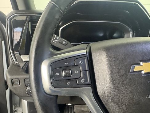 Used 2024 Chevrolet Silverado 2500 LT w/ Convenience Package image 18