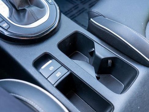 Used 2023 Kia Forte GT-Line w/ GT-Line Premium Package image 32