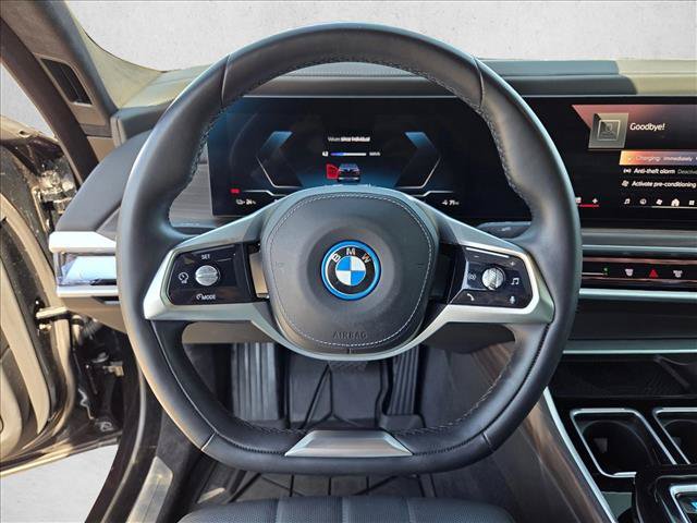 Certified 2025 BMW i7 xDrive60 AWD/4WD image 14
