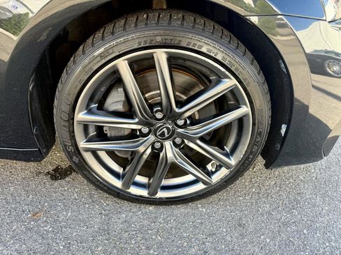 Used 2018 Lexus IS 300 F Sport w/ F Sport Package AWD/4WD image 12
