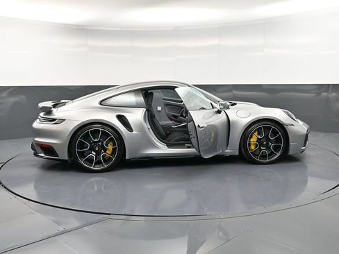 Certified 2025 Porsche 911 Turbo S AWD/4WD image 36