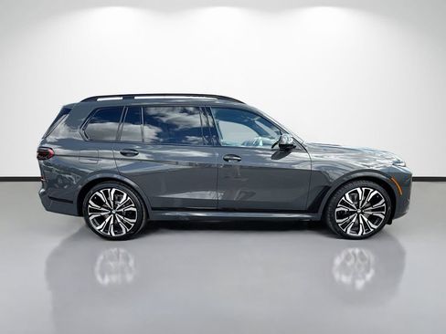 New 2026 BMW X7 xDrive40i w/ Executive Package image 2