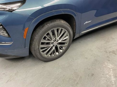 New 2026 Buick Enclave Avenir w/ Super Cruise Package AWD/4WD image 4