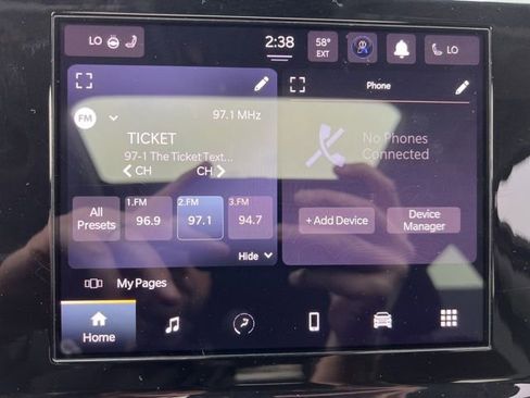 Used 2023 Jeep Grand Cherokee Laredo w/ Luxury Tech Group I AWD/4WD image 28