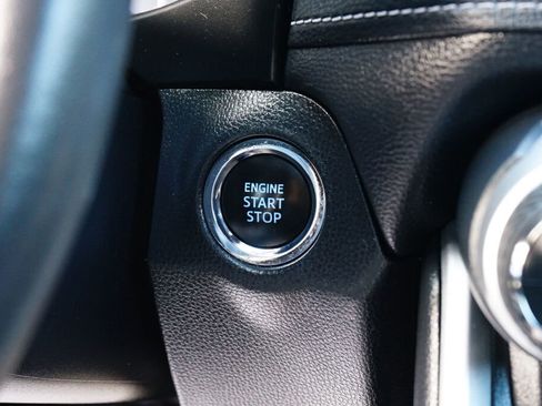 Used 2021 Toyota RAV4 XLE Premium image 19