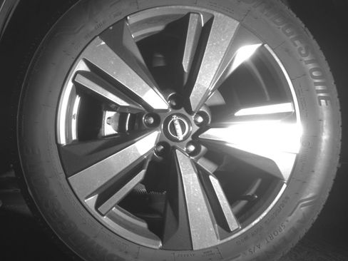 Used 2026 Nissan Rogue SL FWD image 15