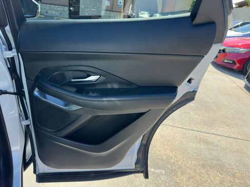 Used 2018 Jaguar E-PACE S image 20