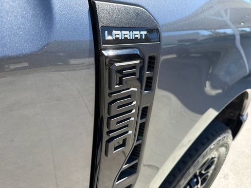 Used 2024 Ford F250 Lariat w/ Black Appearance Package image 10