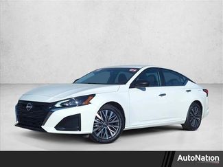 Used 2025 Nissan Altima 2.5 SV video 1