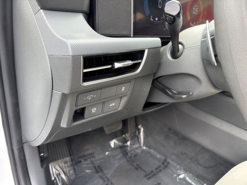Used 2024 Hyundai Sonata SEL FWD image 24