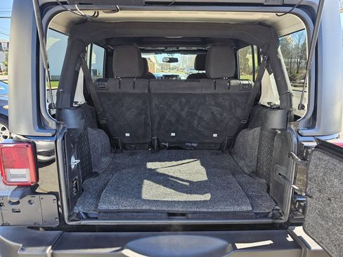 Used 2016 Jeep Wrangler Unlimited Sport w/ Quick Order Package 24S AWD/4WD image 7