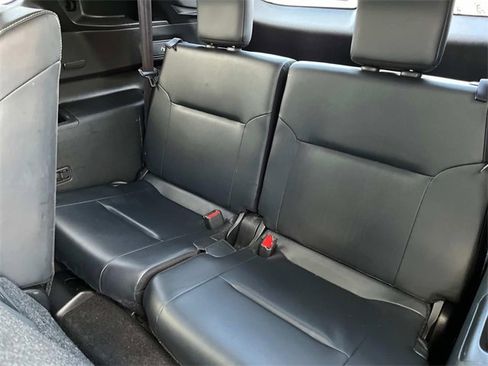 Used 2023 Mitsubishi Outlander SE Black Edition image 20