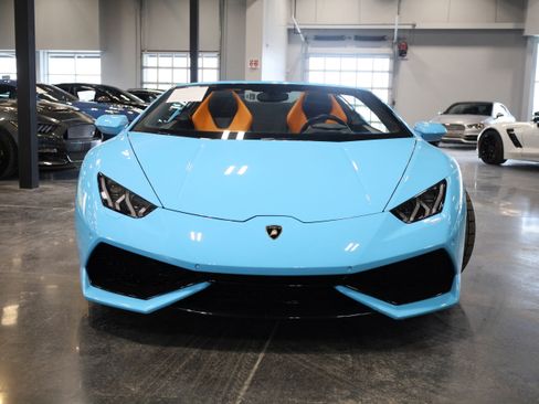 Used 2017 Lamborghini Huracan LP 610-4 image 3
