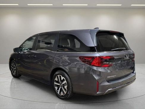 Used 2025 Honda Odyssey EX-L image 16