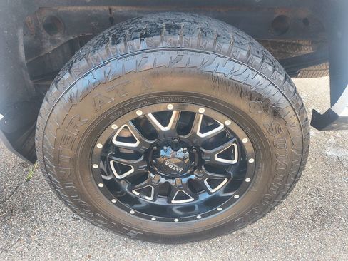 Used 2018 Chevrolet Silverado 1500 LT w/ Trailering Package AWD/4WD image 8