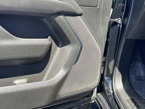 Used 2023 Chevrolet Suburban LS AWD/4WD image 21