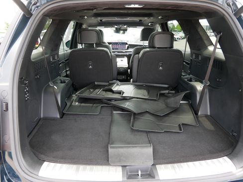 Certified 2025 Hyundai Palisade Calligraphy AWD/4WD image 18