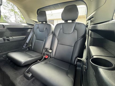 Used 2018 Volvo XC90 T5 Momentum image 13