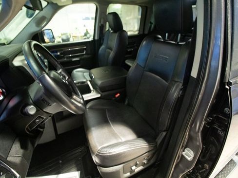 Used 2016 RAM 1500 Laramie w/ Convenience Group image 16