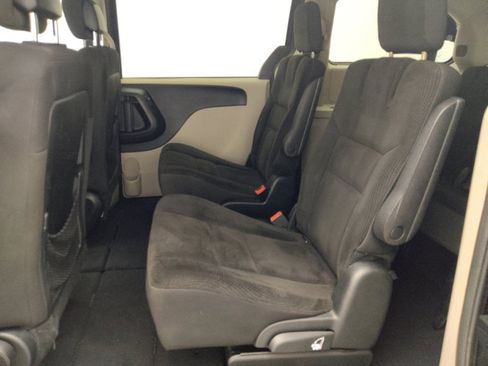 Used 2017 Dodge Grand Caravan SE w/ Power Window Group FWD image 18
