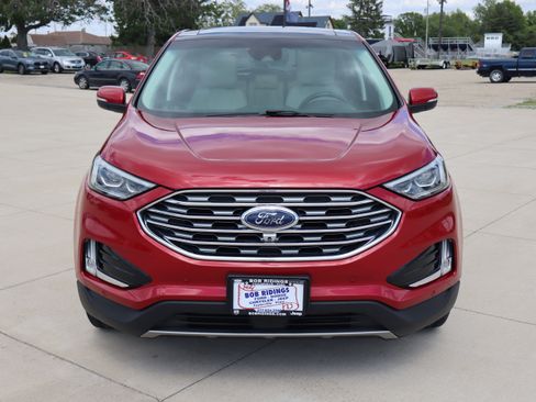 Used 2020 Ford Edge Titanium w/ Equipment Group 301A AWD/4WD image 2