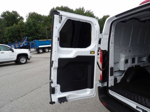 Used 2023 Ford Transit 350 Low Roof AWD image 39