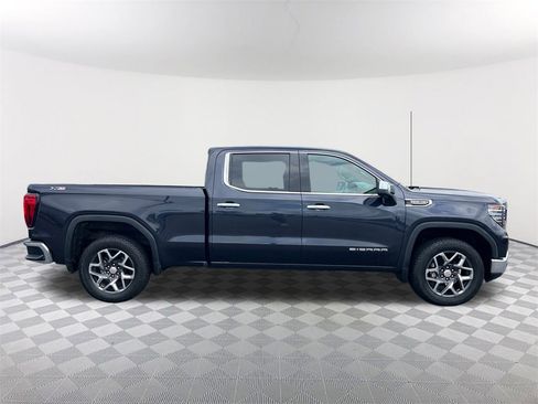 Used 2024 GMC Sierra 1500 SLT image 4