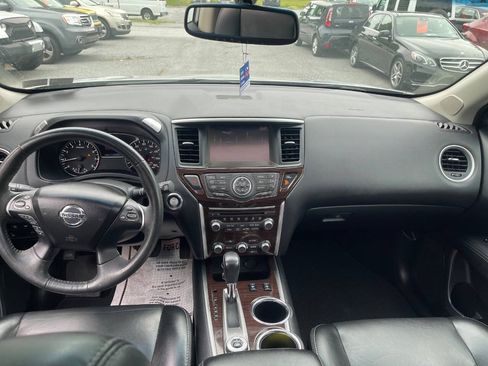 Used 2016 Nissan Pathfinder SL w/ SL Premium Package AWD/4WD image 23