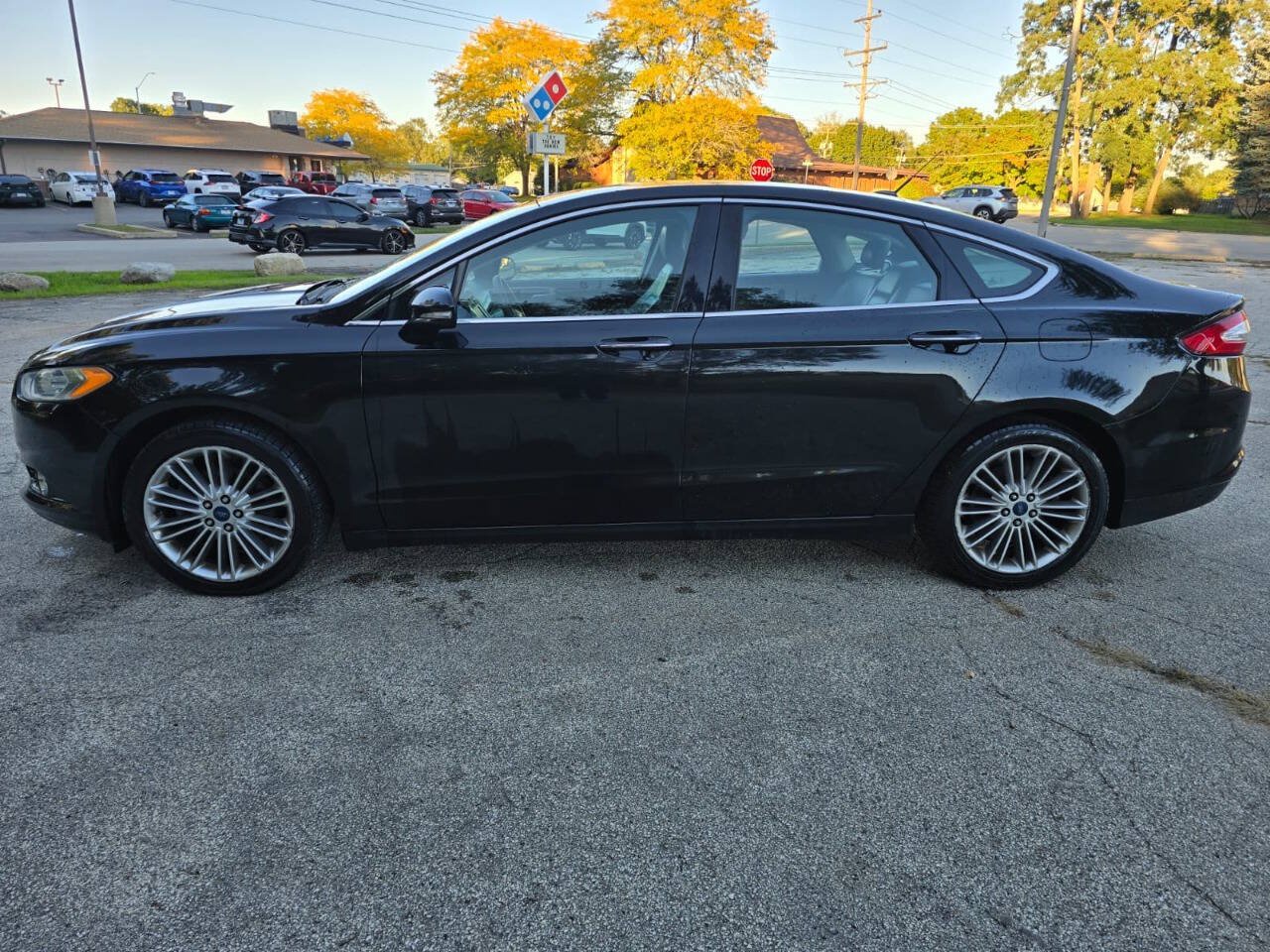 Used 2015 Ford Fusion SE w/ Equipment Group 202A FWD image 5