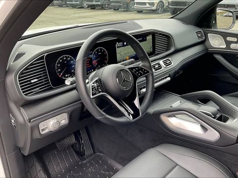 Certified 2025 Mercedes-Benz GLE 450 4MATIC image 11