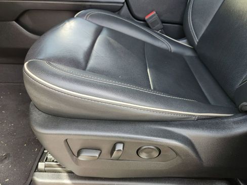 Used 2024 Chevrolet Tahoe Premier RWD image 19